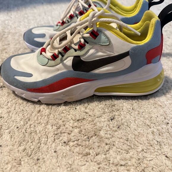 Nike Air Max 270 React - Picture 2 of 4